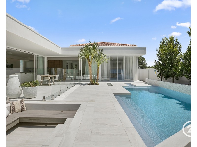 36 Oasis Drive, Noosa Heads QLD 4567