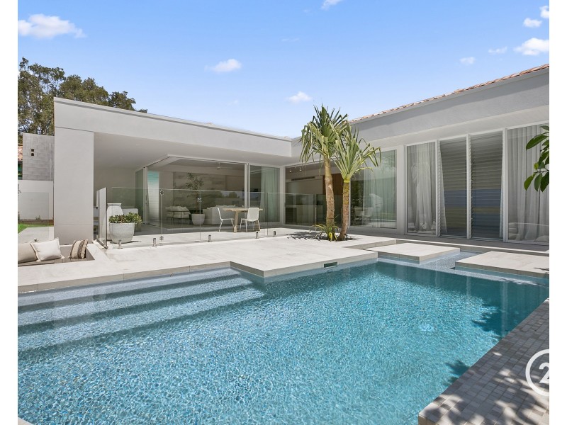 36 Oasis Drive, Noosa Heads QLD 4567