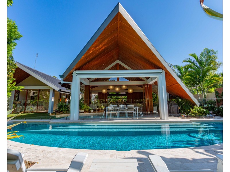 10 Duke Street, Sunshine Beach QLD 4567