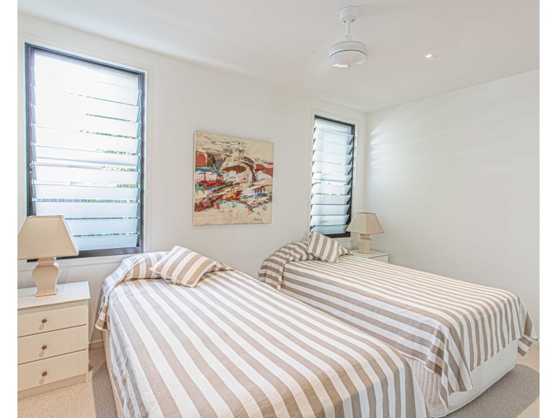 10 Duke Street, Sunshine Beach QLD 4567