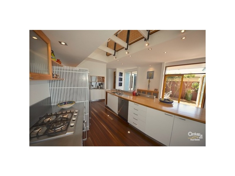 7 The Esplanade, Sunshine Beach QLD 4567