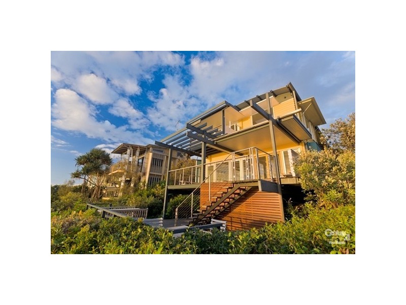 7 The Esplanade, Sunshine Beach QLD 4567