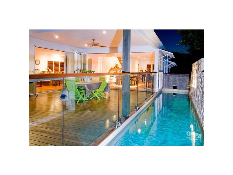 13 Ross Crescent, Sunshine Beach QLD 4567