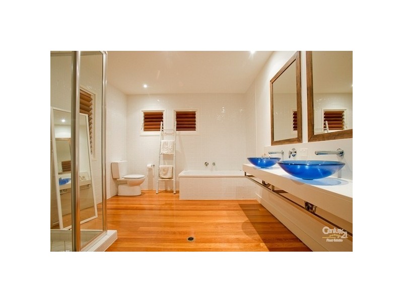 13 Ross Crescent, Sunshine Beach QLD 4567