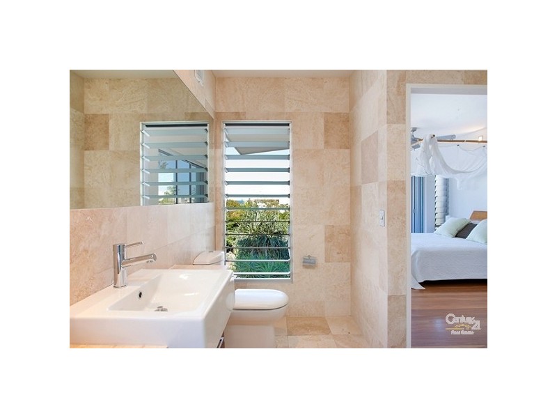 41 Douglas Street, Sunshine Beach QLD 4567