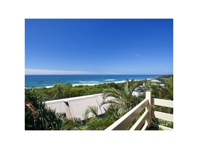 2/16 Park Crescent, Sunshine Beach QLD 4567
