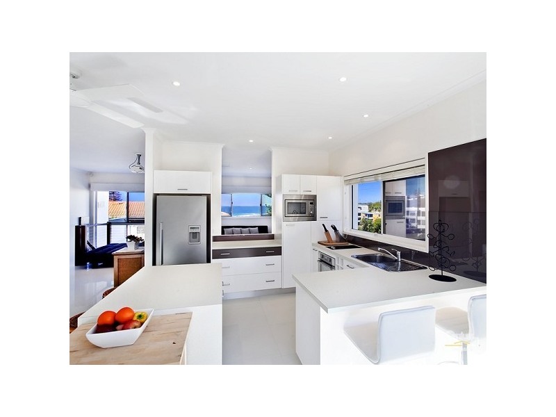 1, 6 Sobroan Street, Sunrise Beach QLD 4567