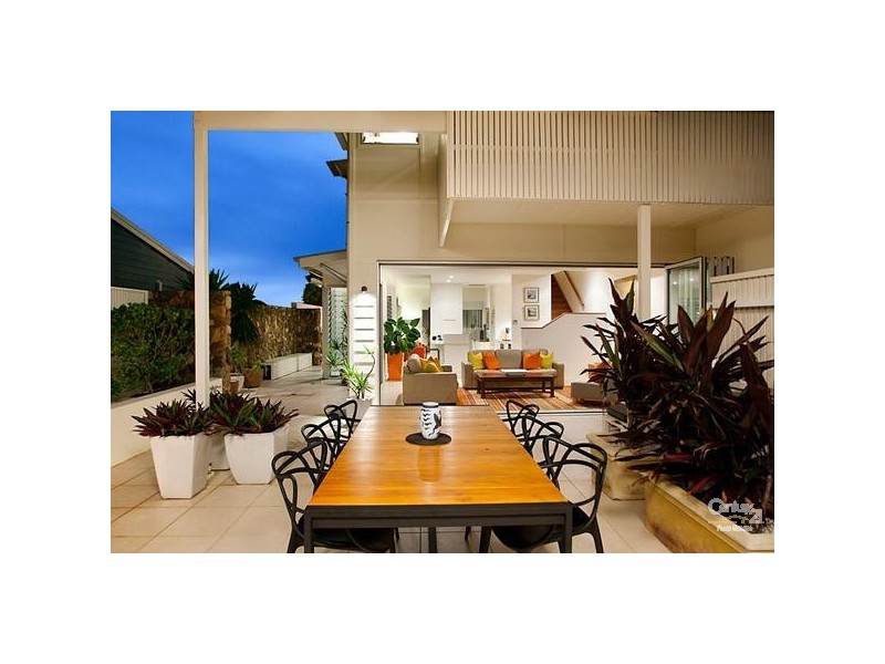 2/41 Sobraon Street, Sunrise Beach QLD 4567