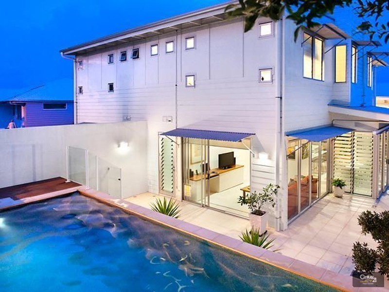 2/41 Sobraon Street, Sunrise Beach QLD 4567