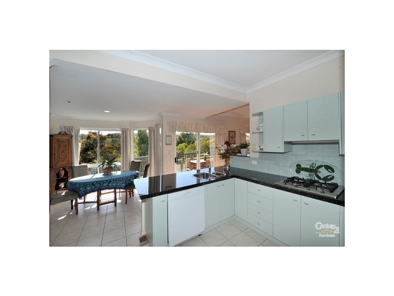 12 Freedom Place, Sunrise Beach QLD 4567