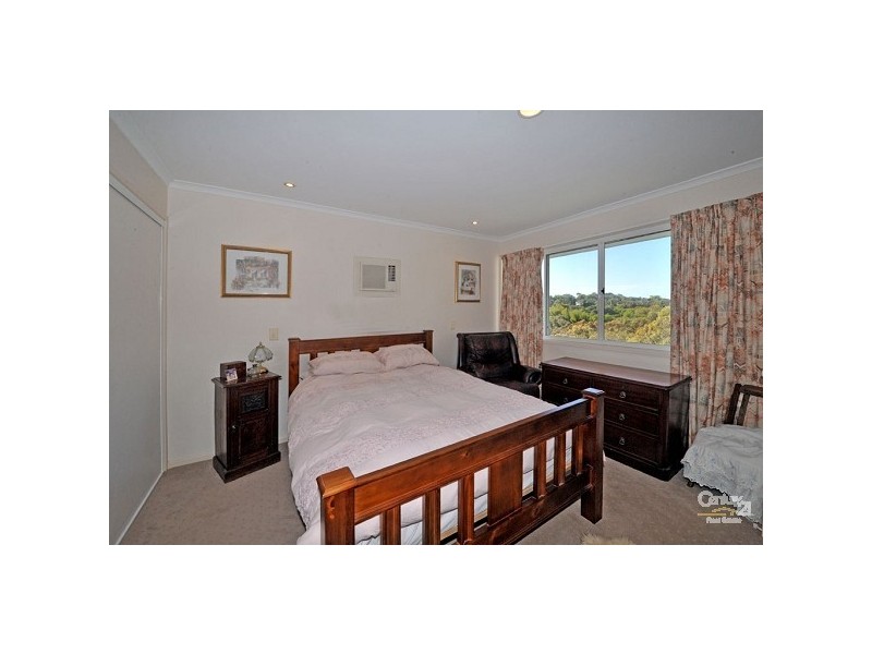 12 Freedom Place, Sunrise Beach QLD 4567