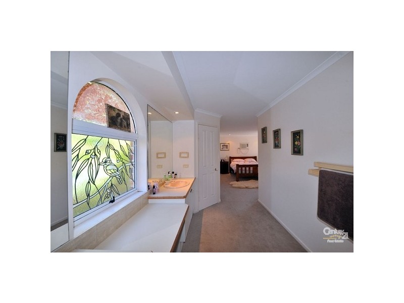 12 Freedom Place, Sunrise Beach QLD 4567