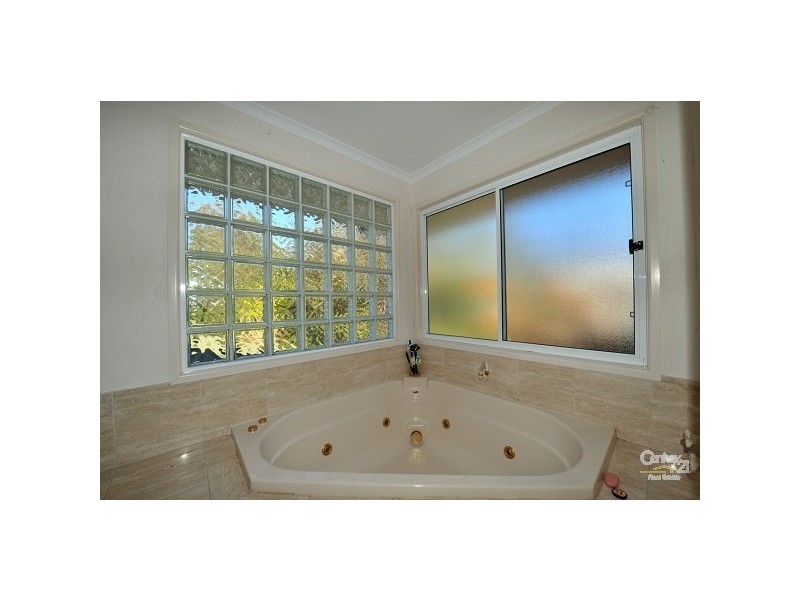 12 Freedom Place, Sunrise Beach QLD 4567