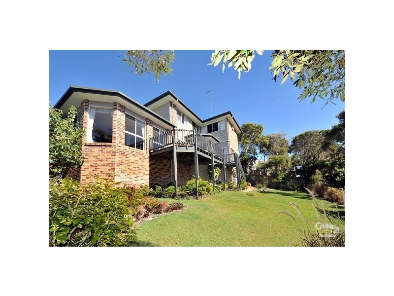 12 Freedom Place, Sunrise Beach QLD 4567