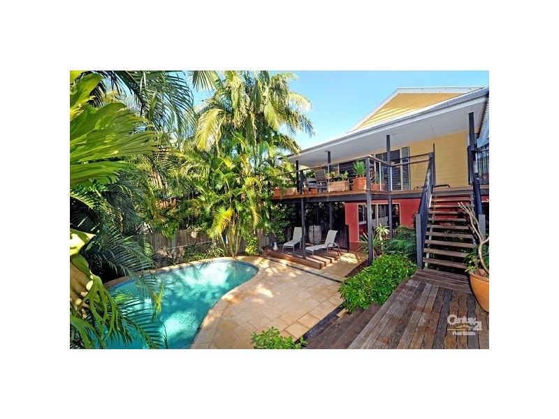 16 Weyba Street, Sunshine Beach QLD 4567