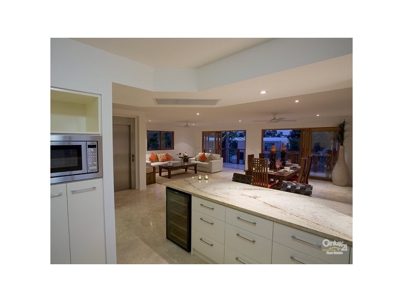 2/55 Elizabeth Street, Noosaville QLD 4566