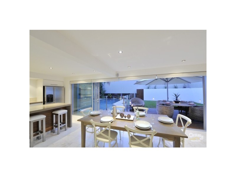 9 Depper Street, Sunshine Beach QLD 4567