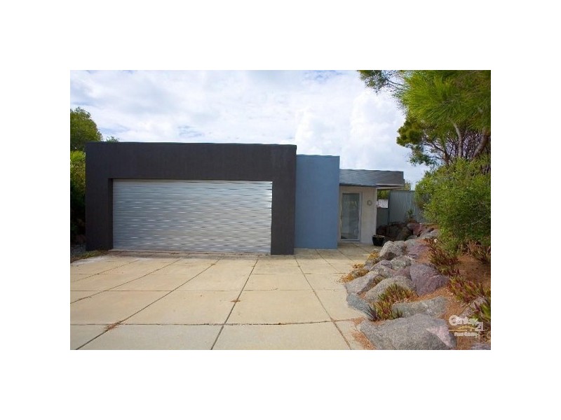 7 Rainbow Crescent, Sunrise Beach QLD 4567