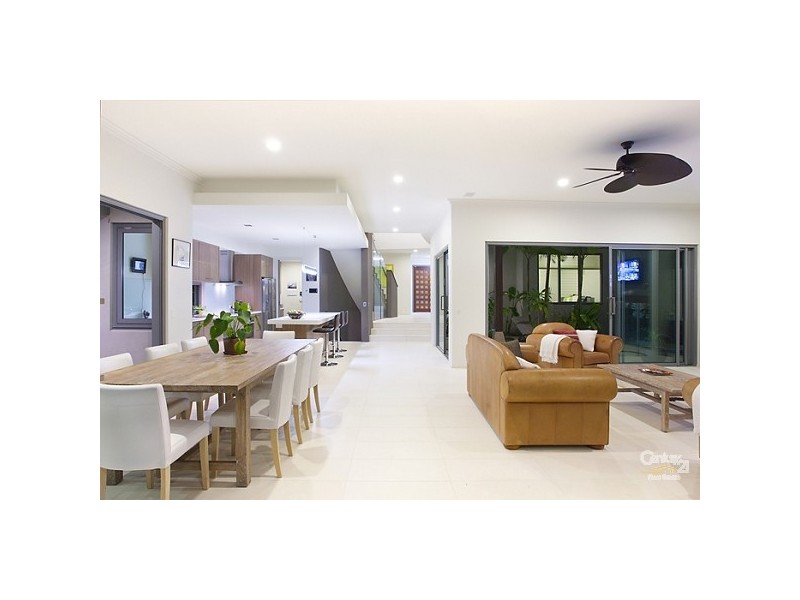 20 Depper Street, Sunshine Beach QLD 4567