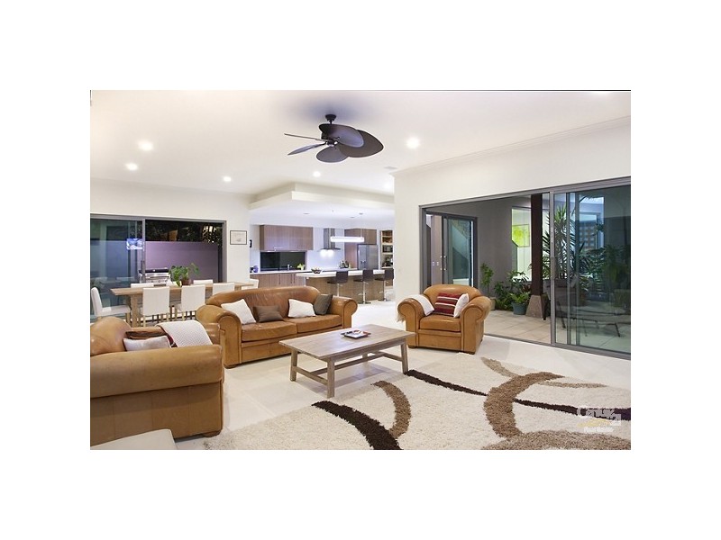 20 Depper Street, Sunshine Beach QLD 4567