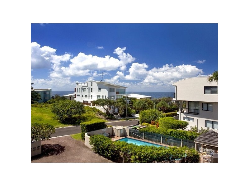 4/4 Park Crescent, Sunshine Beach QLD 4567