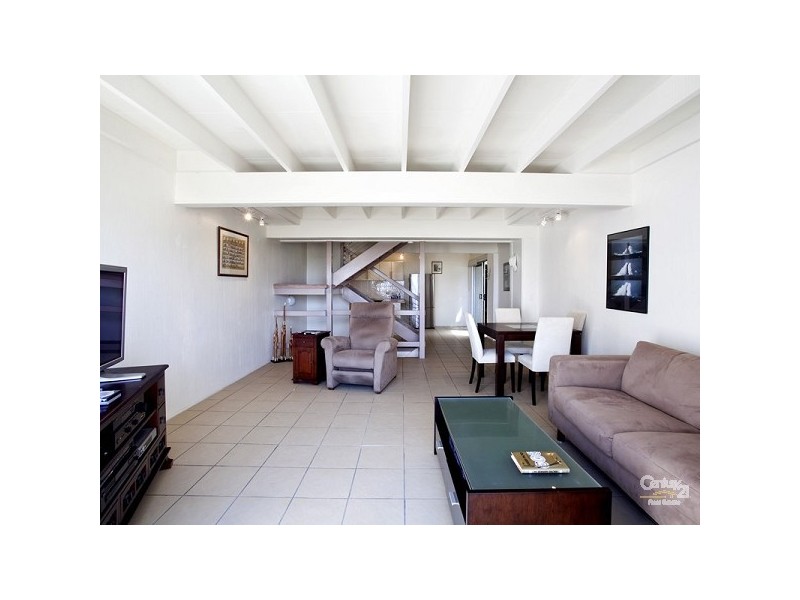 4/4 Park Crescent, Sunshine Beach QLD 4567