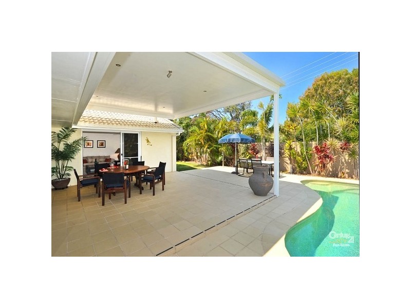 5 Corona Street, Sunshine Beach QLD 4567