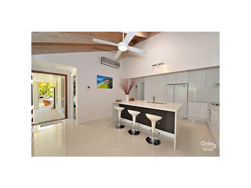 5 Corona Street, Sunshine Beach QLD 4567