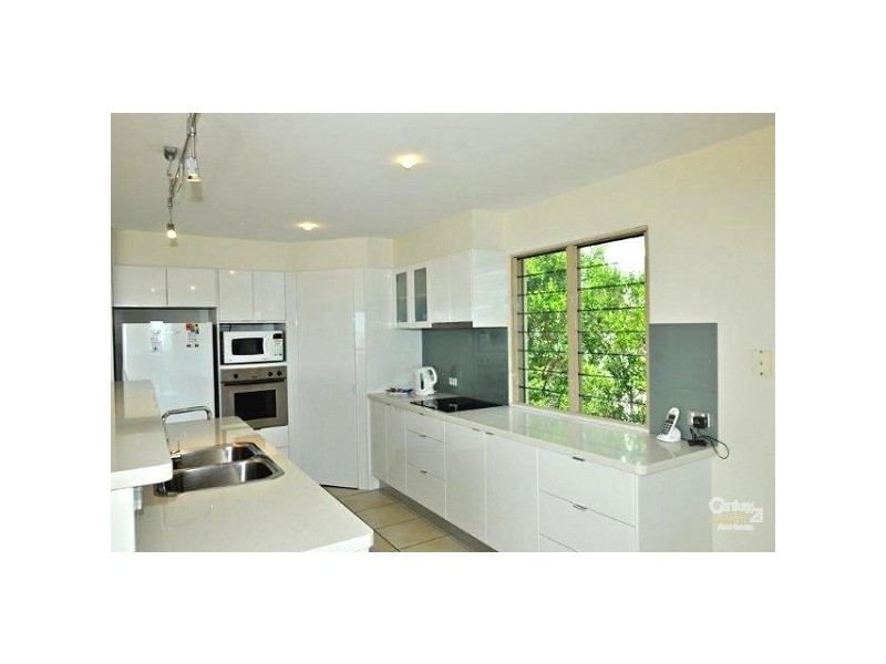 22 Belmore, Sunshine Beach QLD 4567