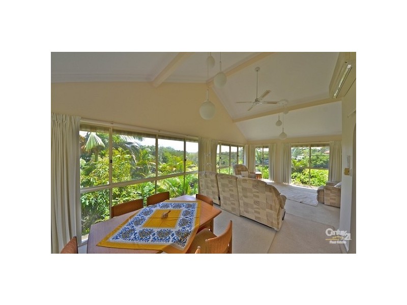 11 Pavonia Street, Peregian Beach QLD 4573