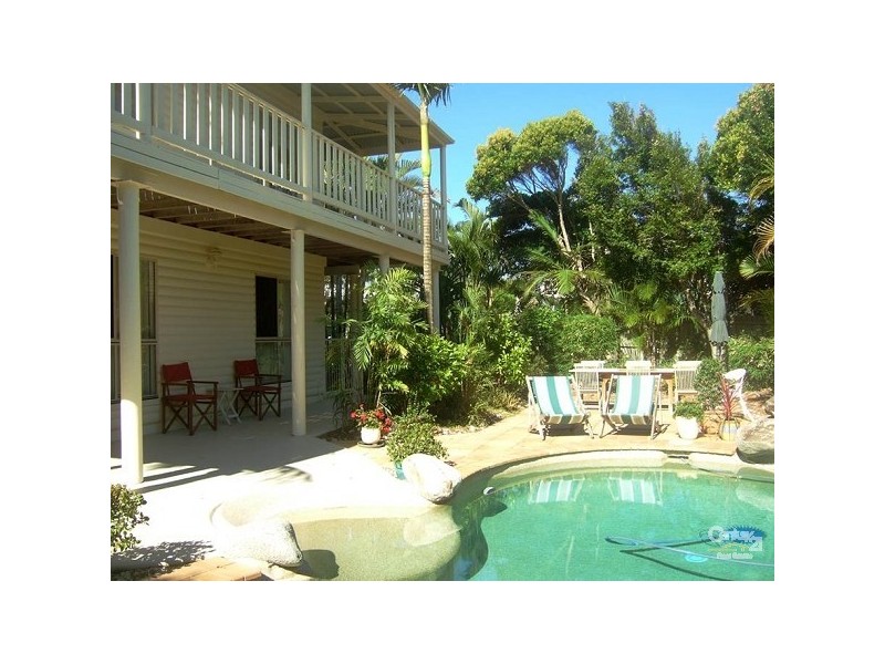 2 Moonbeam Crescent, Castaways Beach QLD 4567