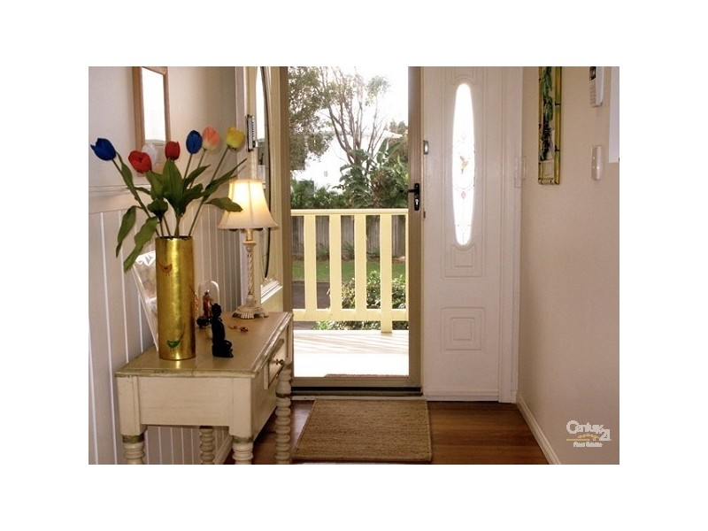 2 Moonbeam Crescent, Castaways Beach QLD 4567