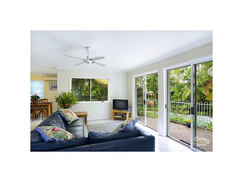 16 Oceania Crescent, Sunshine Beach QLD 4567