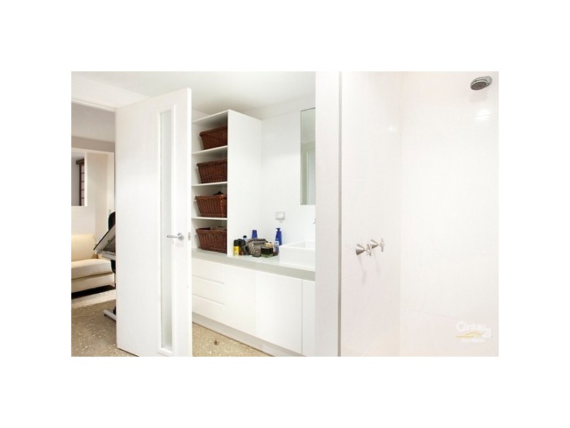 2 Voyagers Place, Sunrise Beach QLD 4567