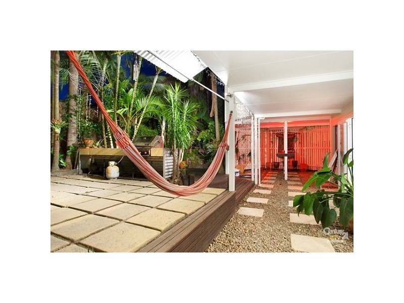 2 Voyagers Place, Sunrise Beach QLD 4567