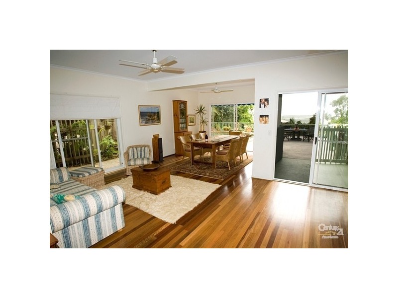 20 Seaview Terrace, Sunshine Beach QLD 4567
