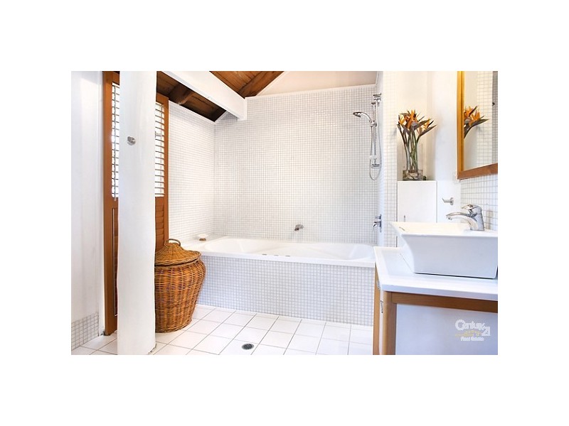 16 Adams Street, Sunshine Beach QLD 4567