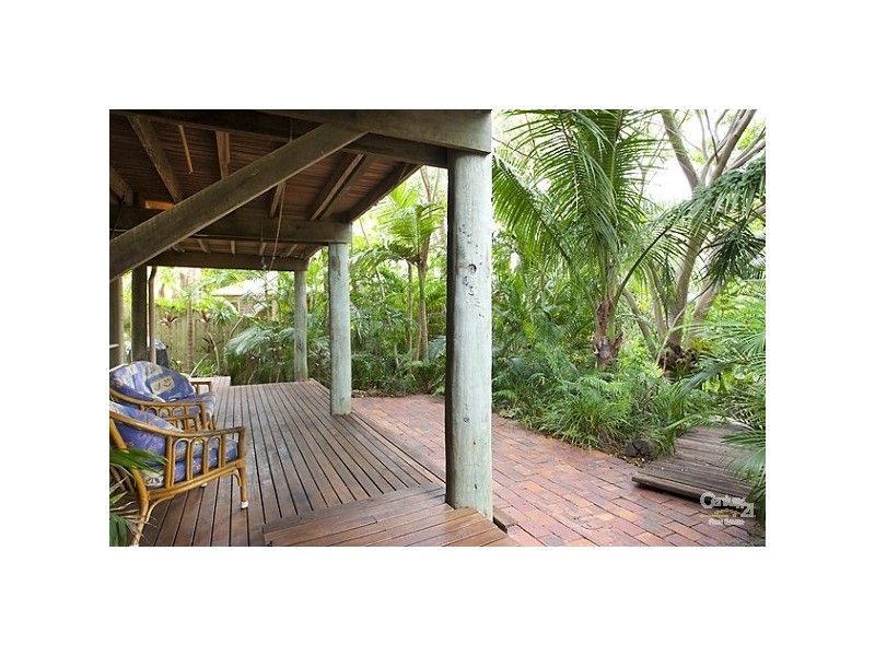 16 Adams Street, Sunshine Beach QLD 4567