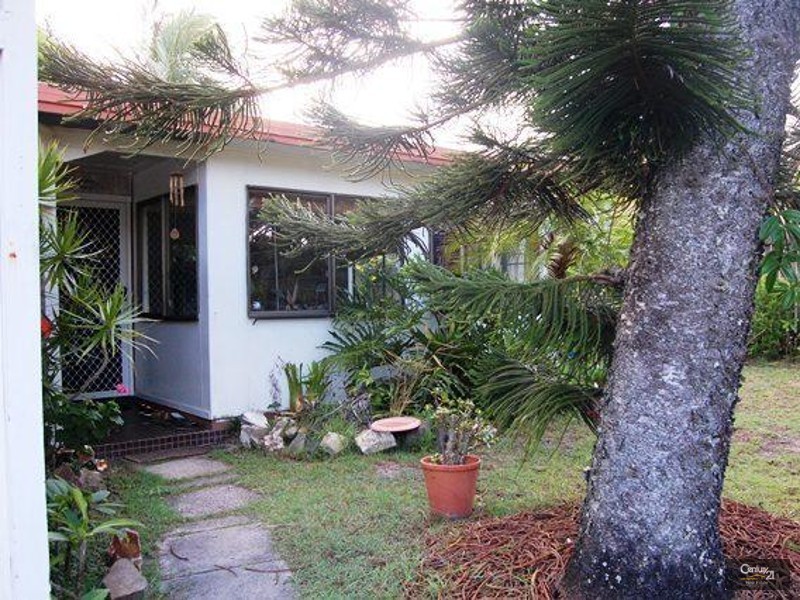 25 Pacific Avenue, Sunshine Beach QLD 4567