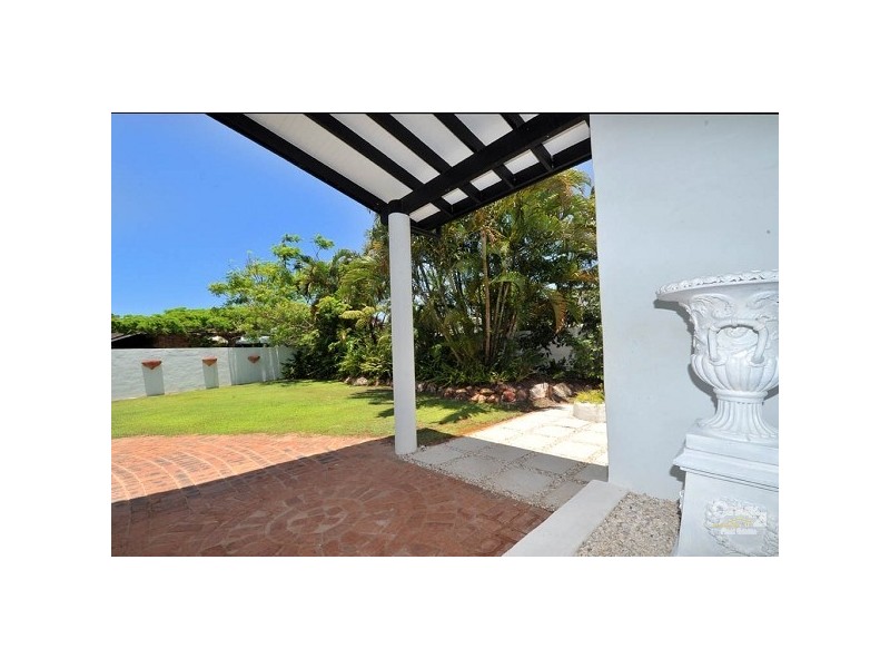 9 Wesley Court, Noosa Heads QLD 4567