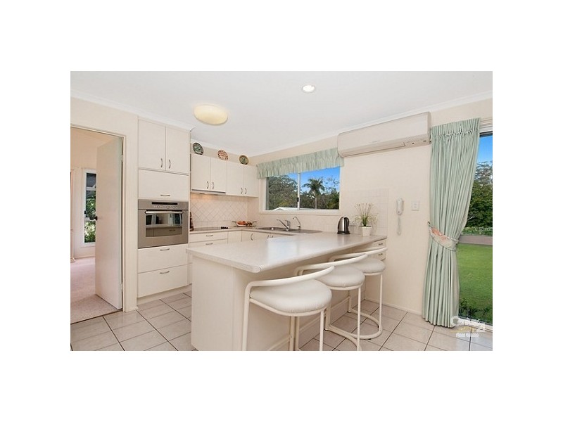 5 Kingsgate Drive, Tinbeerwah QLD 4563