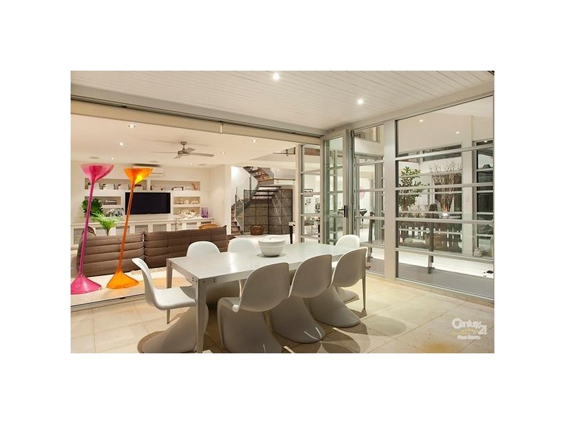 4 Whale Drive, Sunshine Beach QLD 4567