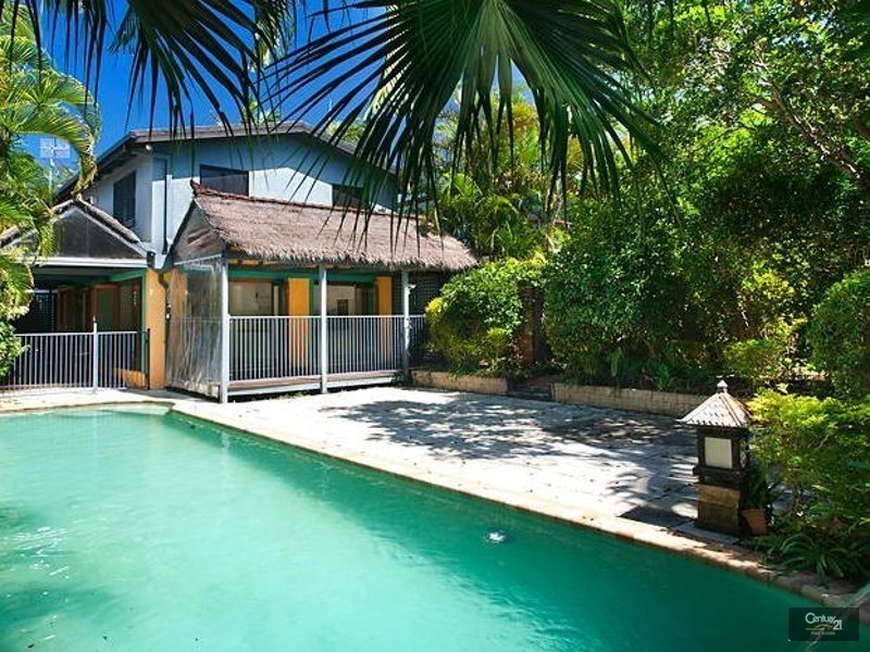6 Weyba Street, Sunshine Beach QLD 4567