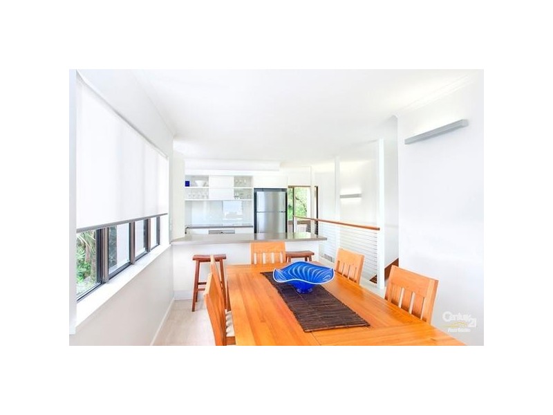 2,1 Crank Street, Sunshine Beach QLD 4567