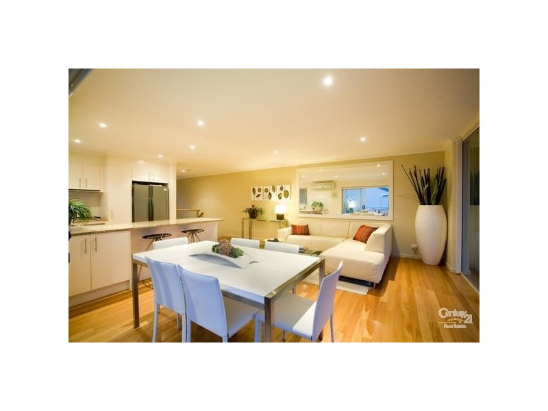 1/49 Tingira Crescent, Sunrise Beach QLD 4567