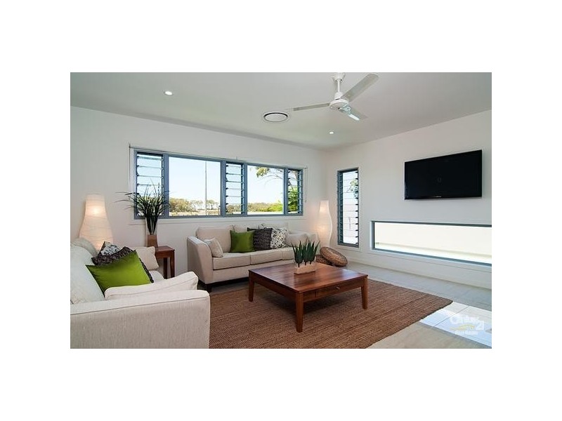 202 The Avenue, Peregian Springs QLD 4573