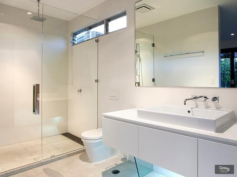 9 Elanda Street, Sunshine Beach QLD 4567