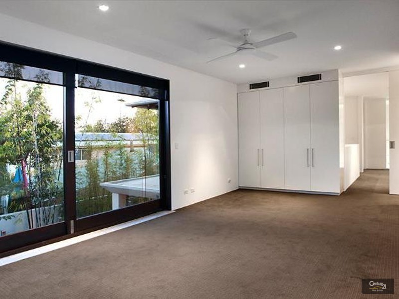 9 Elanda Street, Sunshine Beach QLD 4567