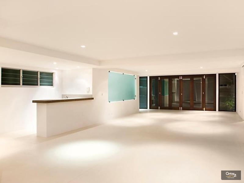 9 Elanda Street, Sunshine Beach QLD 4567