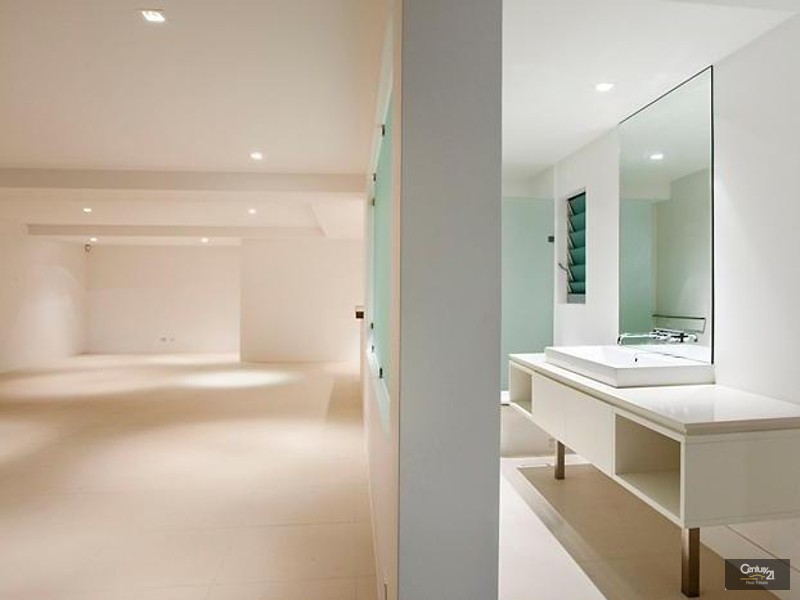 9 Elanda Street, Sunshine Beach QLD 4567